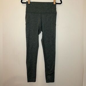 Aerie Dark green chill play move pocket 7/8 yoga leggings. Size medium.